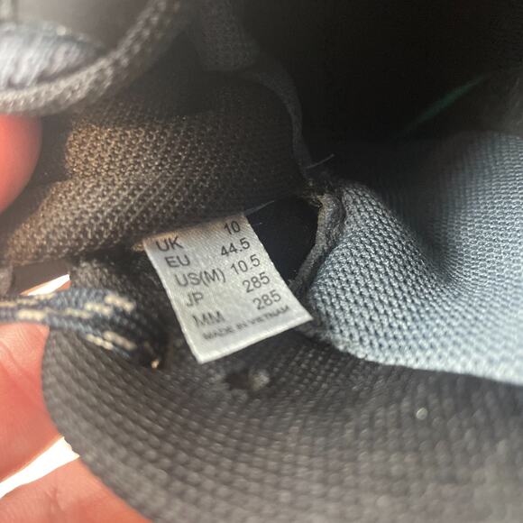 Helly Hansen Hawk Stapro Mens Sz 10.5 Trail Running Shoes Black - Picture 10 of 10